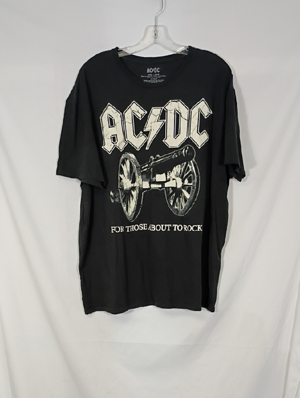 AC / DC For Those About To Rock - We Salute You Mens T-Shirt Black Size 2XL
